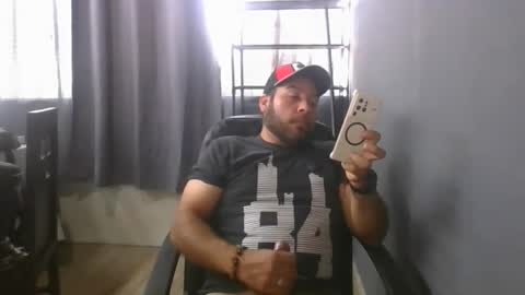 The sweetest online show from April 20, 6:43 pm