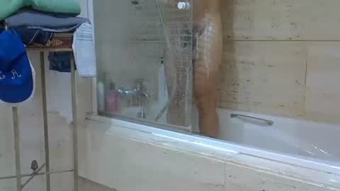 isd1969 online show from October 28, 8:00 pm