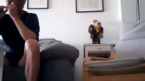 isi99999 online show from April 13, 1:23 pm