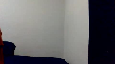 islandmaker online show from April 28, 7:57 am