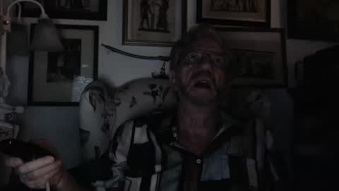 ImYourBitch online show from March 27, 5:44 am