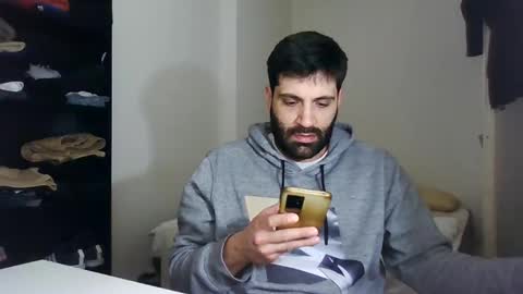 Snapshot of italianboybcn chatting on January 21, 9:06 am italianboybcn online show from January 21, 9:06 am