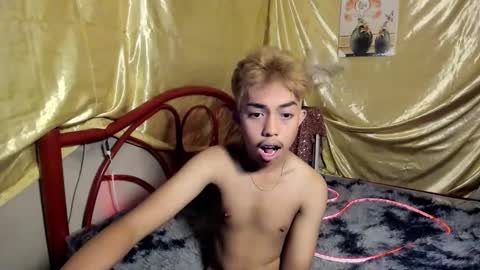 Kyle online show from April 12, 10:28 am