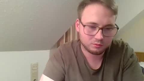 iwantfucknow online show from March 29, 7:25 pm