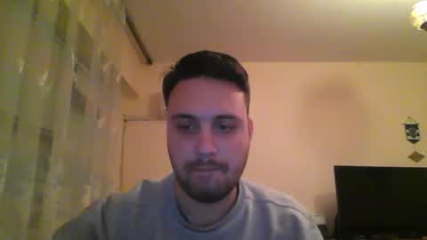 izakgotthatcums online show from December 25, 4:33 am