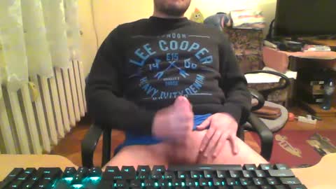 izakgotthatcums online show from December 27, 3:27 pm