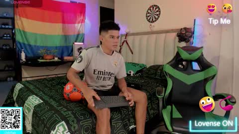 Snapshot of jack_castell chatting on September 12, 11:10 am JACK CASTELL online show from September 12, 11:10 am