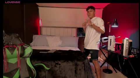 JACK CASTELL online show from April 19, 12:54 am