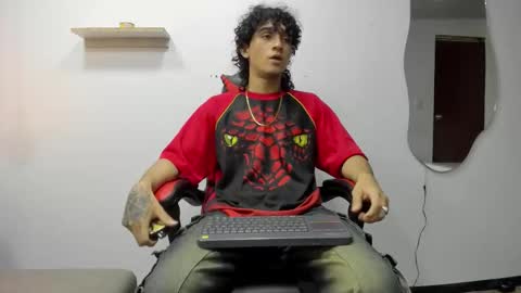 Jackes Taylor online show from October 10, 4:39 am