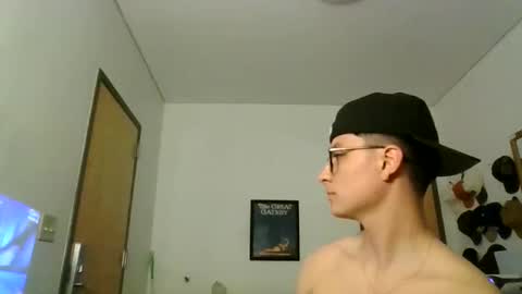 ImZacharyTyler online show from May 23, 3:56 am