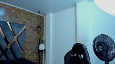 Jaco online show from February 6, 11:56 pm