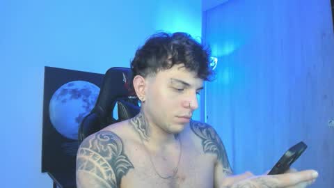 jacobb116 online show from November 6, 1:19 am