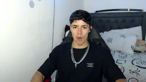 Jacobbakerr online show from April 14, 4:34 am