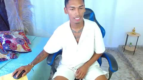 jacobcum18 online show from May 16, 2:04 pm