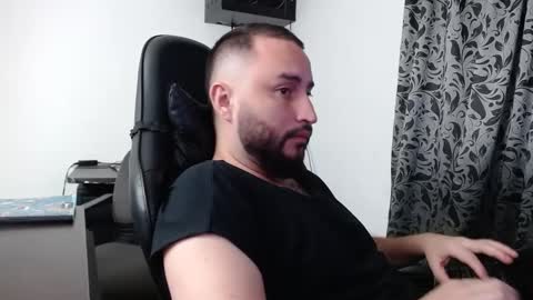 Snapshot of jacobkingd chatting on February 9, 2:38 am jacobkingd online show from February 9, 2:38 am