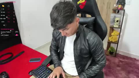 jacobo online show from December 17, 2:55 pm