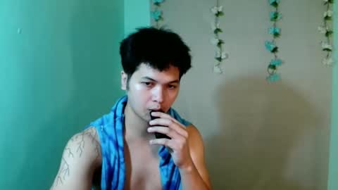 jade_halo online show from April 1, 1:41 pm