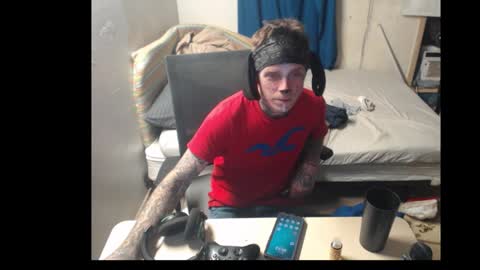 showingitoff online show from November 2, 7:34 am