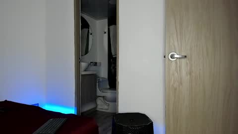 Santiago online show from February 4, 2:49 am