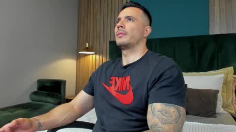 jakestone_1 online show from November 7, 1:53 am