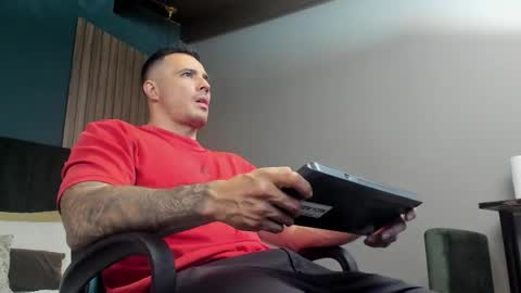 jakestone_1 online show from November 4, 12:55 am