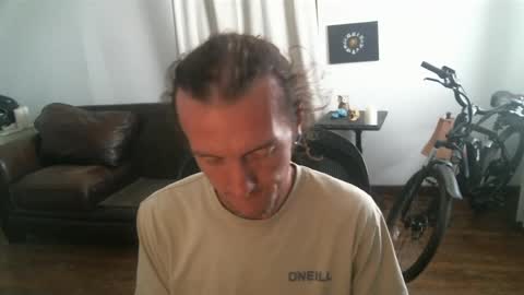 jambu32 online show from April 3, 11:23 pm