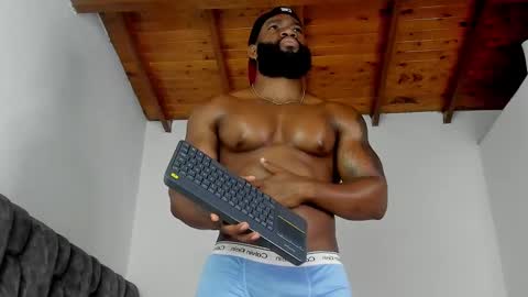 Snapshot of james_bbcmuscle chatting on October 4, 12:43 pm James BBC online show from October 4, 12:43 pm
