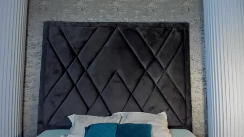 Snapshot of jamesgolden_ chatting on March 12, 12:26 pm jamesgolden_ online show from March 12, 12:26 pm