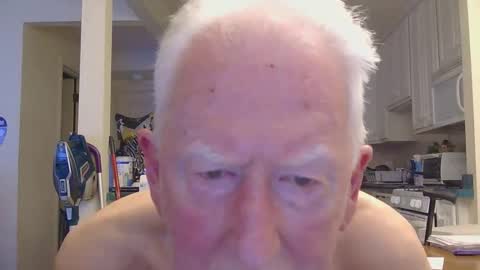 jamesmichael9999 online show from April 17, 5:37 pm