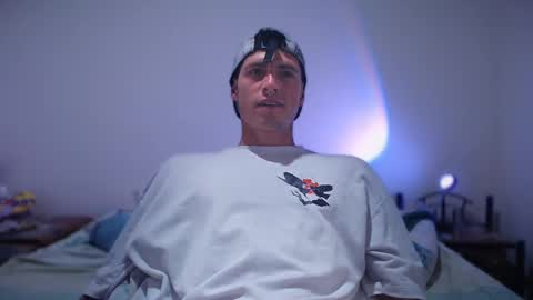 jamesss____ online show from February 12, 3:51 am