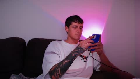 jamesss____ online show from February 27, 7:47 pm
