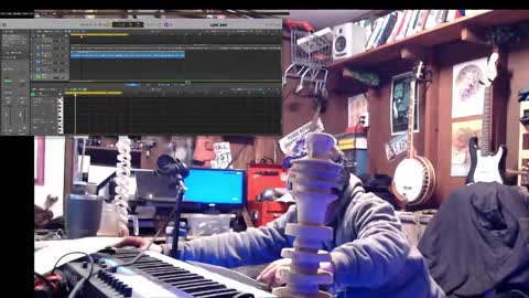 Snapshot of jameswebbscope chatting on February 13, 7:35 am Jameswebbscope online show from February 13, 7:35 am