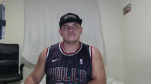 jason_boy_ online show from April 16, 5:07 am