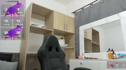 Jason online show from November 18, 8:01 pm