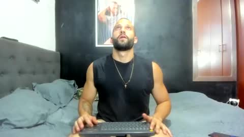 Snapshot of jasonmartiinez chatting on September 19, 8:30 pm online show from September 19, 8:30 pm