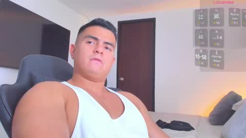 JBrooksXx online show from October 22, 10:13 pm