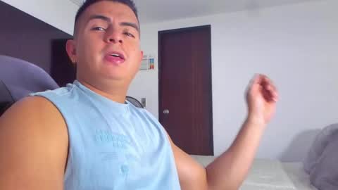 JBrooksXx online show from February 14, 7:54 pm