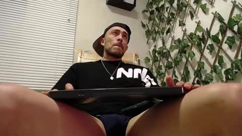 Snapshot of jasson_king01 chatting on February 25, 1:30 am JKing online show from February 25, 1:30 am
