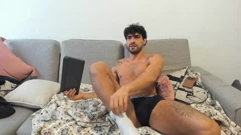 Javier  online show from March 28, 9:26 pm