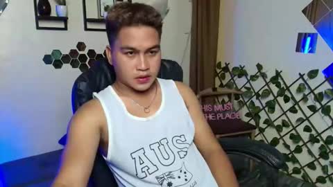 JL online show from February 11, 11:59 am