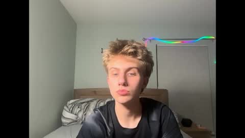 Jay online show from April 11, 8:07 am