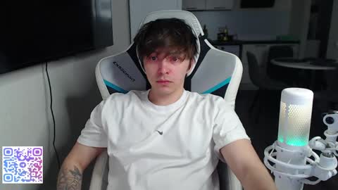 Jayce online show from June 2, 4:30 pm