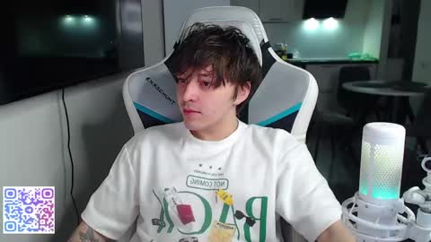 Jayce online show from June 3, 11:21 pm
