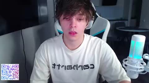 Jayce online show from July 3, 4:02 pm