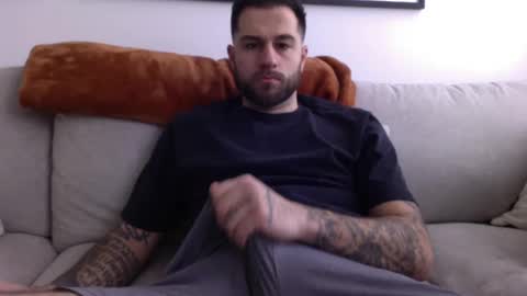 jayg333 online show from February 19, 3:05 pm