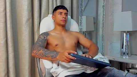 jaze_bradley online show from October 25, 11:56 am