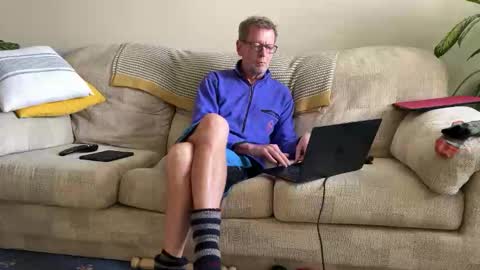 Snapshot of jcar57 chatting on October 5, 3:49 pm Jon online show from October 5, 3:49 pm