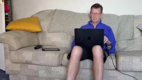 Snapshot of jcar57 chatting on January 11, 11:12 am Jon online show from January 11, 11:12 am