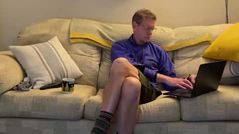 Snapshot of jcar57 chatting on December 11, 4:59 pm Jon online show from December 11, 4:59 pm