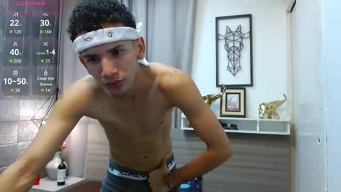 jdwhite18 online show from March 13, 5:15 am